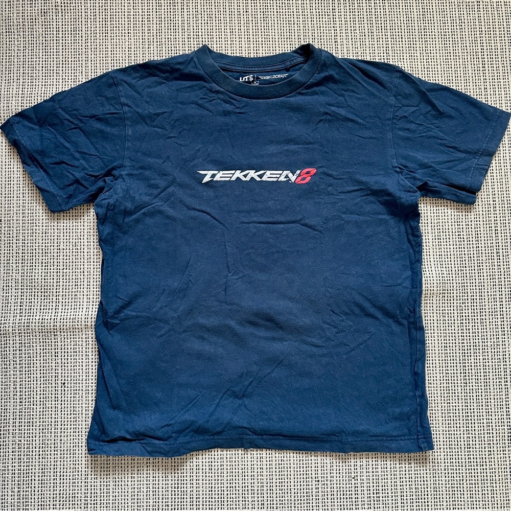 Uniqlo Men UT Tekken 8 Short Sleeve Tee Navy Small